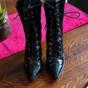 Elegant Black Lace-Up Women's Boots